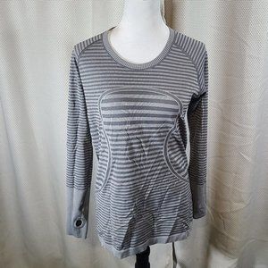 lululemon swiftly tech long sleeve size 12 grey stripped EUC